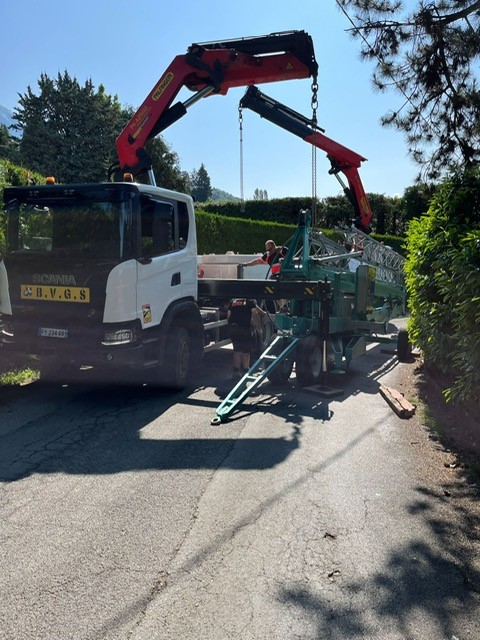 Mise en place d'une grue en Savoie